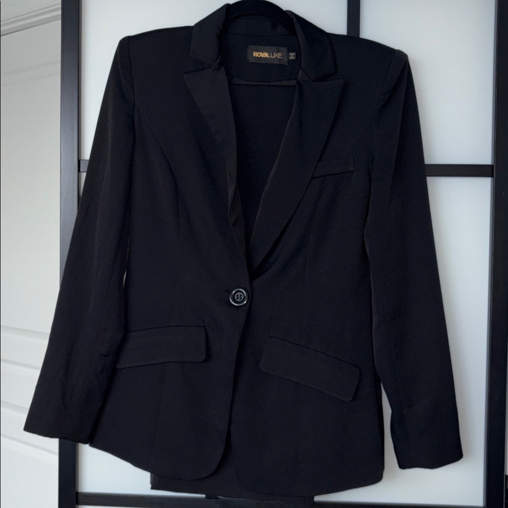 Fashion Nova Luxe Jasmina Tuxedo Suit Set